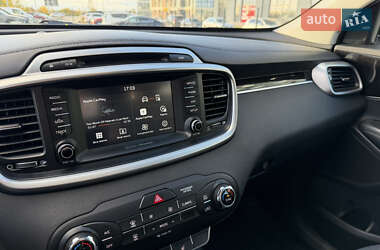 Внедорожник / Кроссовер Kia Sorento 2016 в 