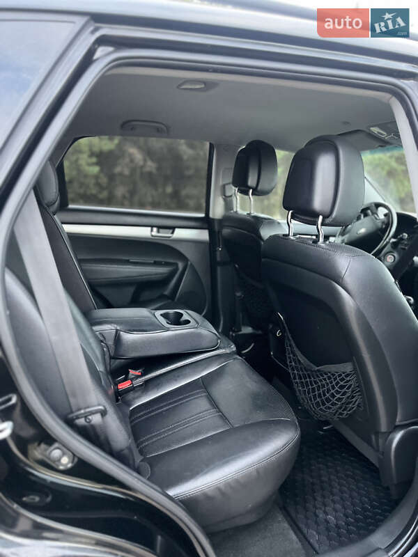 Внедорожник / Кроссовер Kia Sorento 2013 в Ахтырке фото 8 Внедорожник / Кроссовер Kia Sorento 2013 в Ахтырке