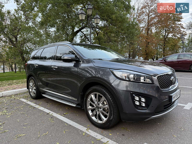 Позашляховик / Кросовер Kia Sorento 2015 в 