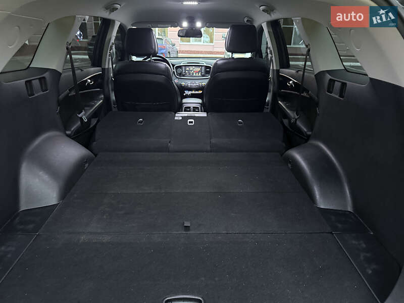 Внедорожник / Кроссовер Kia Sorento 2015 в Одессе фото 28 Внедорожник / Кроссовер Kia Sorento 2015 в Одессе