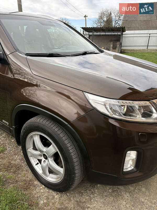 Внедорожник / Кроссовер Kia Sorento 2013 в Черновцах фото 12 Внедорожник / Кроссовер Kia Sorento 2013 в Черновцах