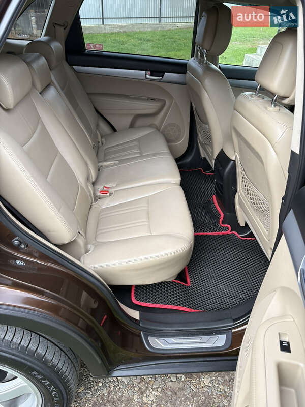 Внедорожник / Кроссовер Kia Sorento 2013 в Черновцах фото 34 Внедорожник / Кроссовер Kia Sorento 2013 в Черновцах