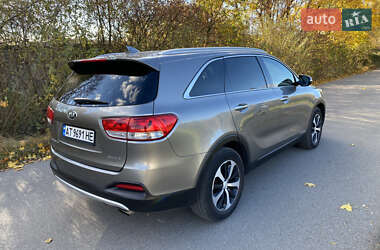 Позашляховик / Кросовер Kia Sorento 2016 в 