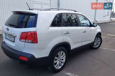 Позашляховик / Кросовер Kia Sorento 2011 в 