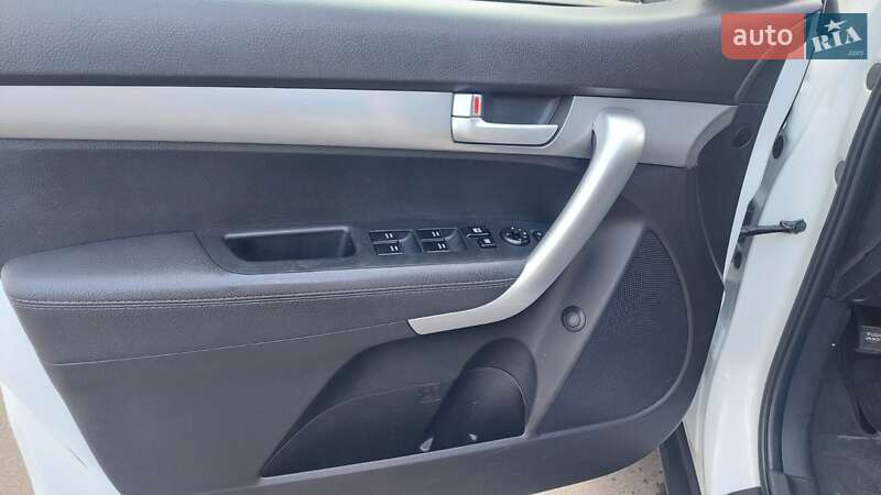 Внедорожник / Кроссовер Kia Sorento 2011 в Белгороде-Днестровском фото 16 Внедорожник / Кроссовер Kia Sorento 2011 в Белгороде-Днестровском