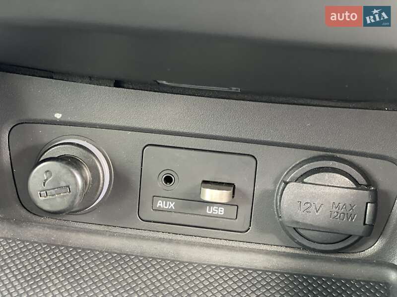 Внедорожник / Кроссовер Kia Sorento 2014 в Стрые