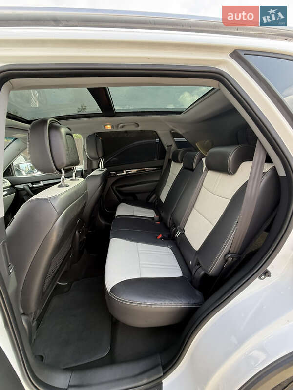 Позашляховик / Кросовер Kia Sorento 2015 в Івано-Франківську фото 25 Позашляховик / Кросовер Kia Sorento 2015 в Івано-Франківську