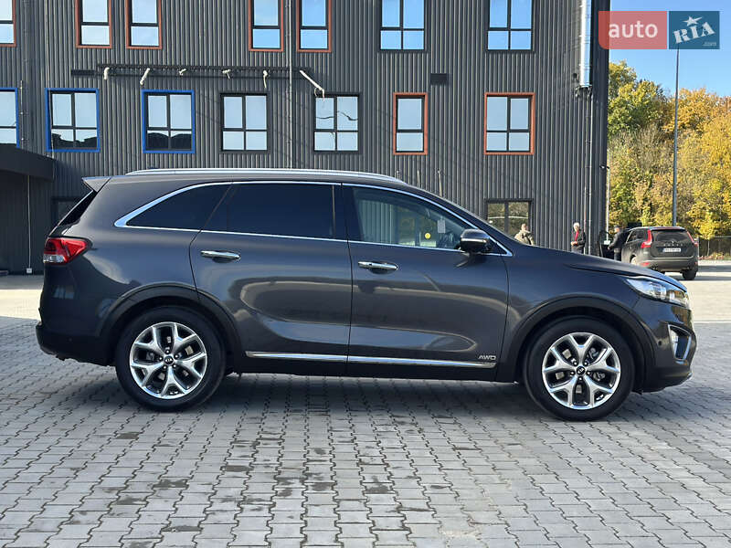 Внедорожник / Кроссовер Kia Sorento 2016 в Дубно