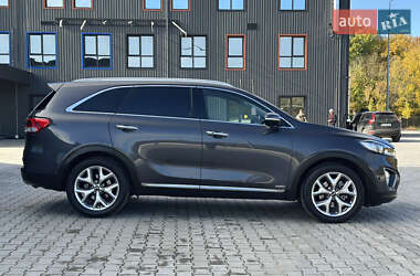 Позашляховик / Кросовер Kia Sorento 2016 в  фото 5 Позашляховик / Кросовер Kia Sorento 2016 в