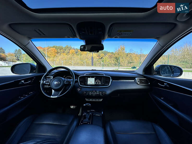 Внедорожник / Кроссовер Kia Sorento 2016 в Дубно