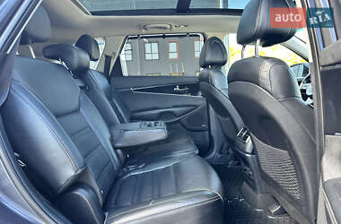 Позашляховик / Кросовер Kia Sorento 2016 в  фото 57 Позашляховик / Кросовер Kia Sorento 2016 в