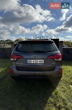 Внедорожник / Кроссовер Kia Sorento 2013 в 