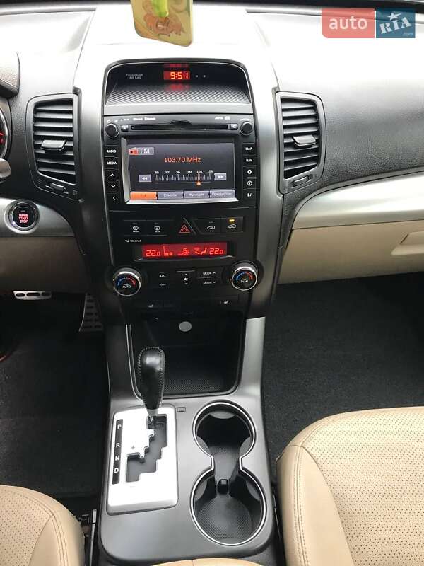 Позашляховик / Кросовер Kia Sorento 2012 в Вінниці