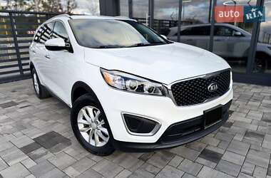 Позашляховик / Кросовер Kia Sorento 2015 в  фото 7 Позашляховик / Кросовер Kia Sorento 2015 в