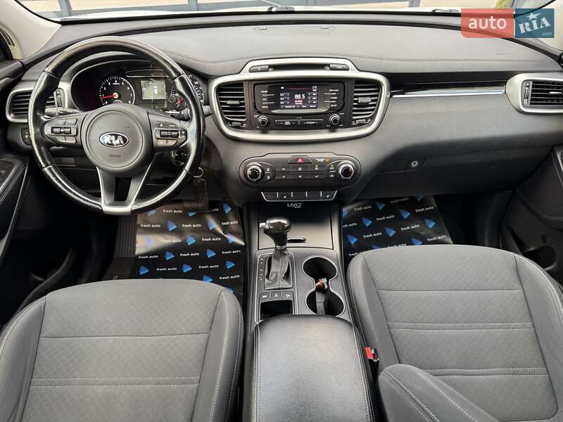 Внедорожник / Кроссовер Kia Sorento 2015 в Ровно фото 4 Внедорожник / Кроссовер Kia Sorento 2015 в Ровно