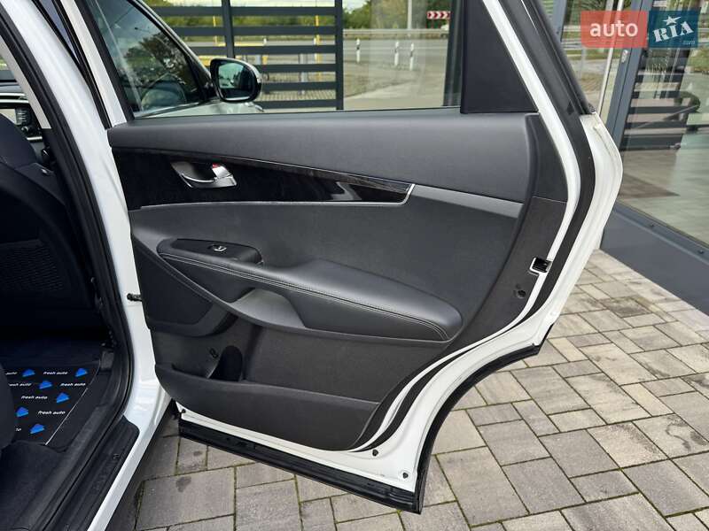 Внедорожник / Кроссовер Kia Sorento 2015 в Ровно фото 29 Внедорожник / Кроссовер Kia Sorento 2015 в Ровно