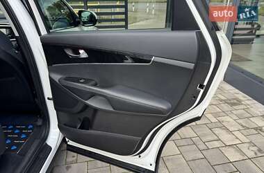 Позашляховик / Кросовер Kia Sorento 2015 в  фото 29 Позашляховик / Кросовер Kia Sorento 2015 в