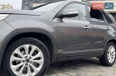 Позашляховик / Кросовер Kia Sorento 2013 в  фото 33 Позашляховик / Кросовер Kia Sorento 2013 в