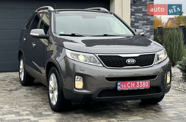 Позашляховик / Кросовер Kia Sorento 2013 в  фото 35 Позашляховик / Кросовер Kia Sorento 2013 в