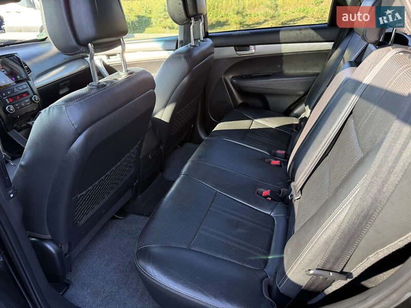 Позашляховик / Кросовер Kia Sorento 2011 в Рівному