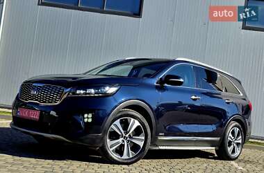 Внедорожник / Кроссовер Kia Sorento 2019 в 