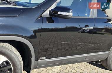 Внедорожник / Кроссовер Kia Sorento 2012 в 