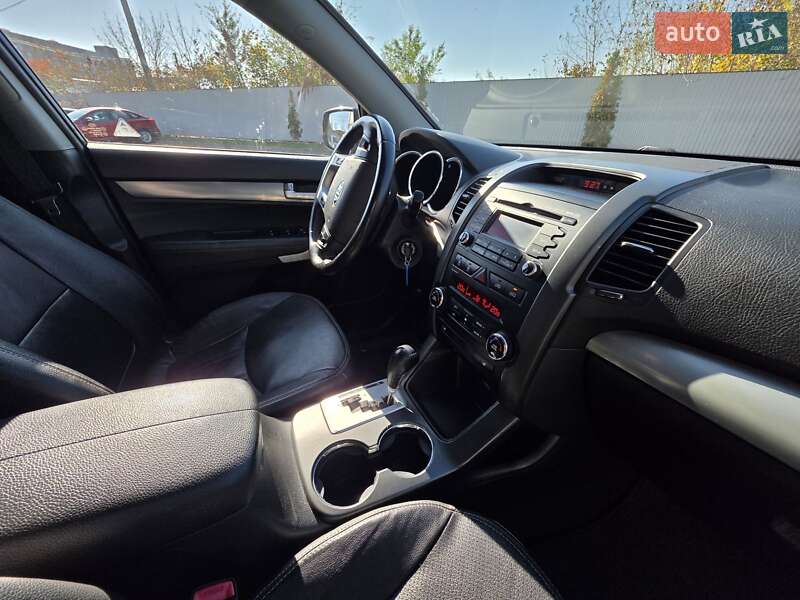 Позашляховик / Кросовер Kia Sorento 2012 в Івано-Франківську фото 39 Позашляховик / Кросовер Kia Sorento 2012 в Івано-Франківську