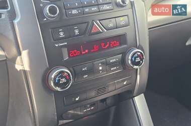 Внедорожник / Кроссовер Kia Sorento 2012 в 