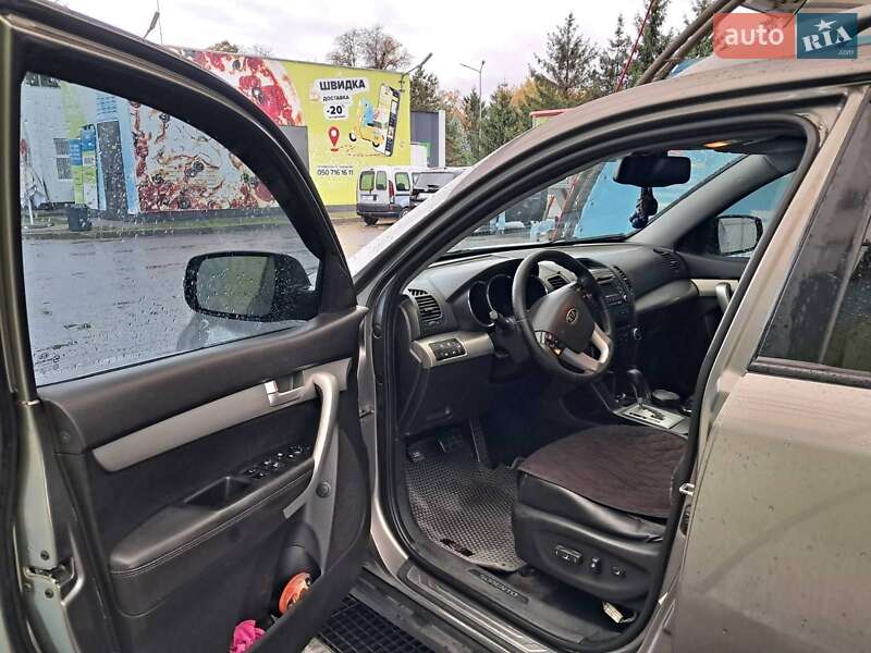 Позашляховик / Кросовер Kia Sorento 2010 в Лубнах