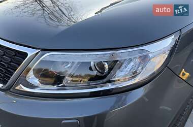 Внедорожник / Кроссовер Kia Sorento 2013 в 