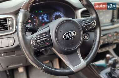 Внедорожник / Кроссовер Kia Sorento 2016 в 
