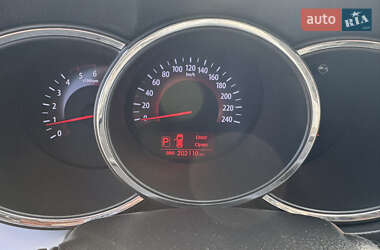 Внедорожник / Кроссовер Kia Sorento 2011 в 