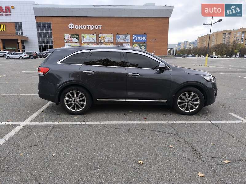Позашляховик / Кросовер Kia Sorento 2017 в Києві