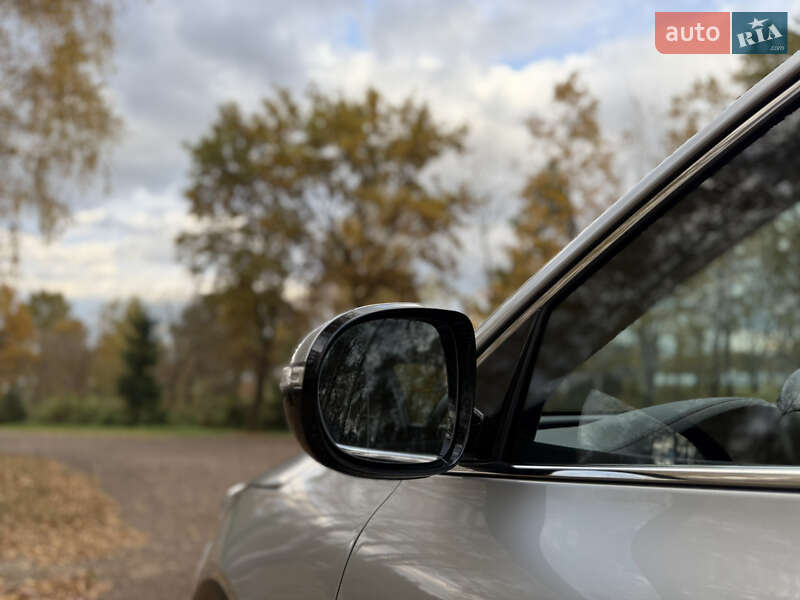 Позашляховик / Кросовер Kia Sorento 2016 в Стрию