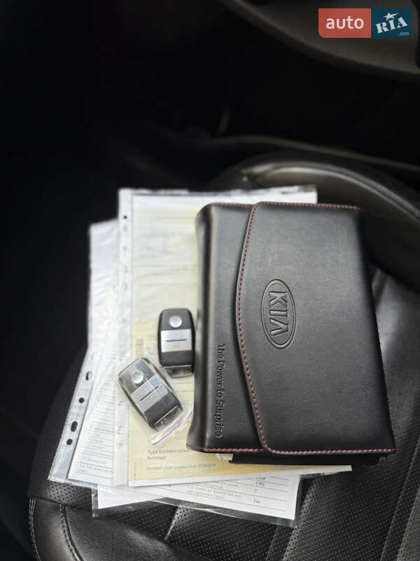 Позашляховик / Кросовер Kia Sorento 2016 в Стрию