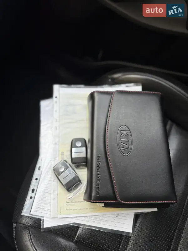 Позашляховик / Кросовер Kia Sorento 2016 в Стрию документ