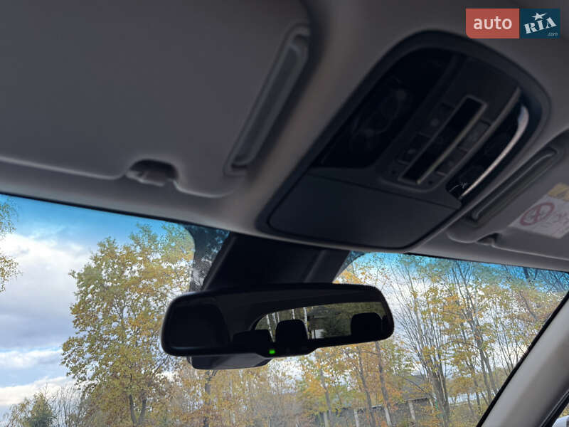 Позашляховик / Кросовер Kia Sorento 2016 в Стрию