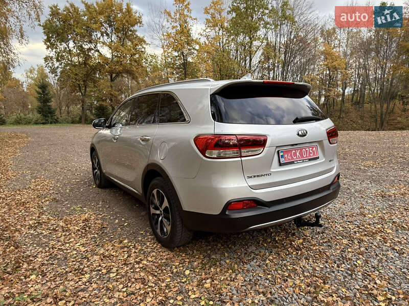Позашляховик / Кросовер Kia Sorento 2016 в Стрию