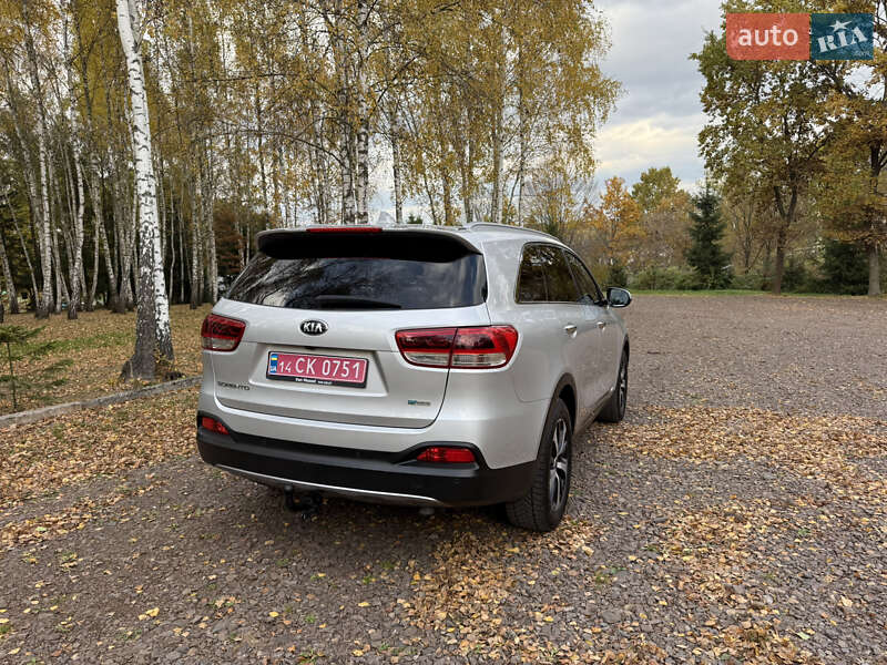 Позашляховик / Кросовер Kia Sorento 2016 в Стрию
