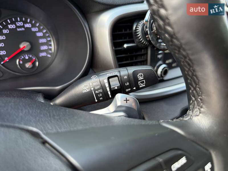 Внедорожник / Кроссовер Kia Sorento 2017 в Киеве