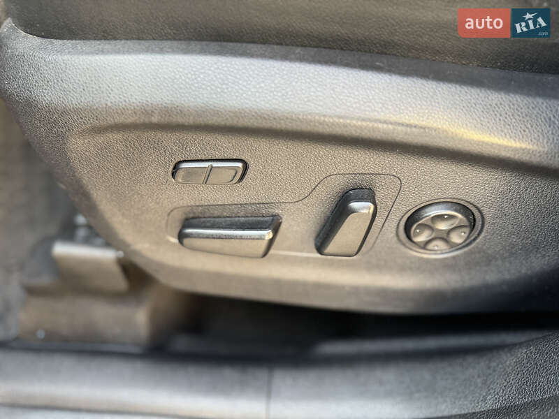 Внедорожник / Кроссовер Kia Sorento 2015 в Ивано-Франковске