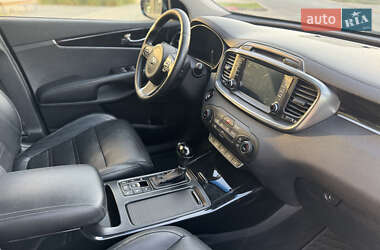 Позашляховик / Кросовер Kia Sorento 2015 в  фото 35 Позашляховик / Кросовер Kia Sorento 2015 в