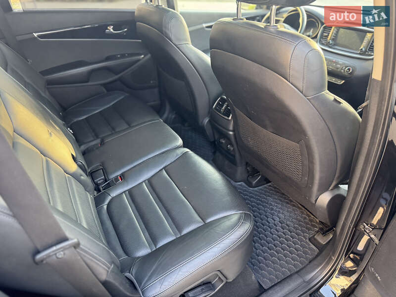 Внедорожник / Кроссовер Kia Sorento 2015 в Ивано-Франковске