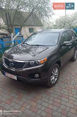 Позашляховик / Кросовер Kia Sorento 2010 в 