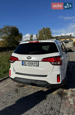 Внедорожник / Кроссовер Kia Sorento 2013 в 