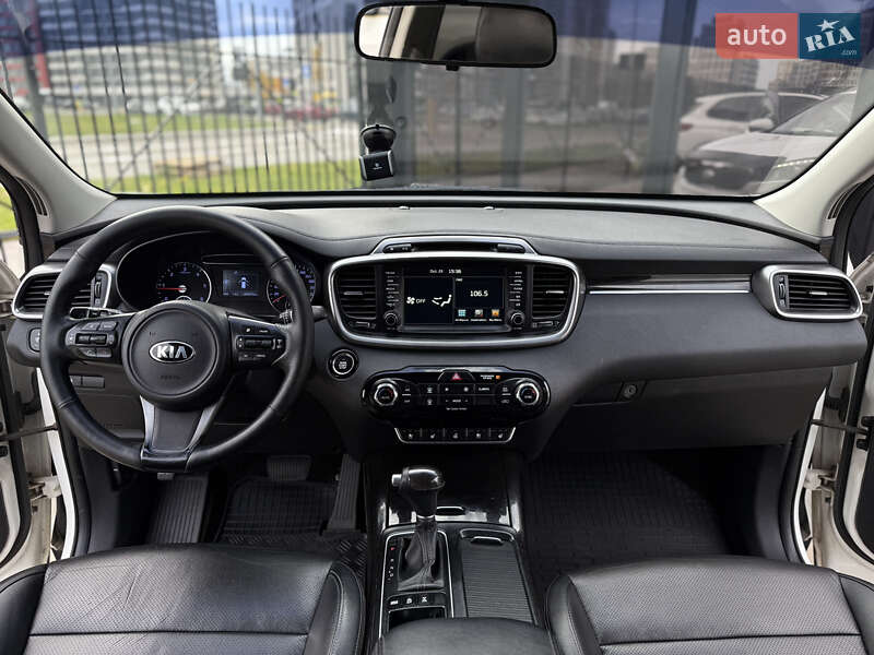 Позашляховик / Кросовер Kia Sorento 2016 в Києві