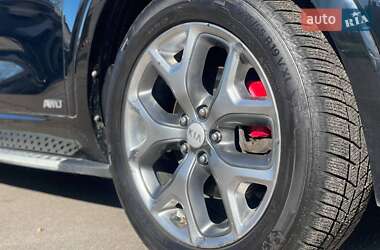 Позашляховик / Кросовер Kia Sorento 2015 в  фото 14 Позашляховик / Кросовер Kia Sorento 2015 в