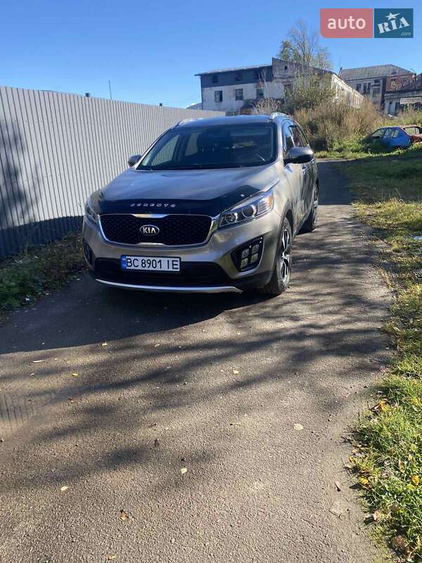 Внедорожник / Кроссовер Kia Sorento 2017 в 