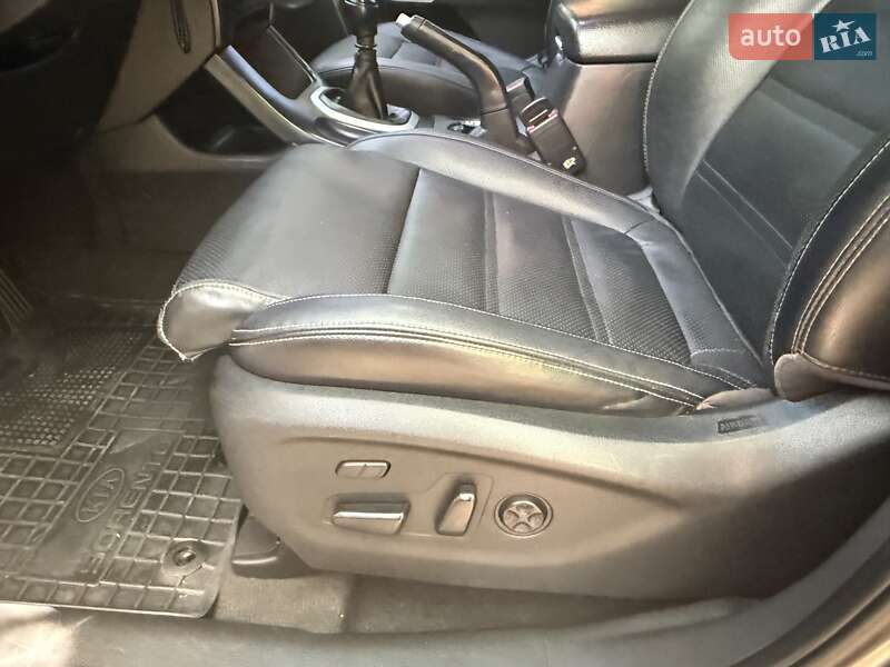 Внедорожник / Кроссовер Kia Sorento 2010 в Калуше фото 27 Внедорожник / Кроссовер Kia Sorento 2010 в Калуше