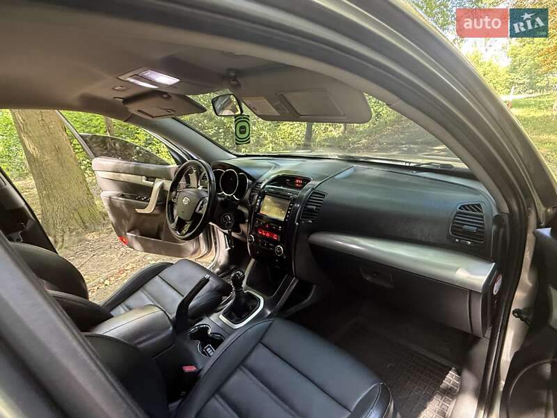 Внедорожник / Кроссовер Kia Sorento 2010 в Калуше фото 32 Внедорожник / Кроссовер Kia Sorento 2010 в Калуше